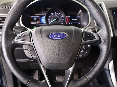 Used 2018 Ford Edge SEL w/ Equipment Group 201A image 3