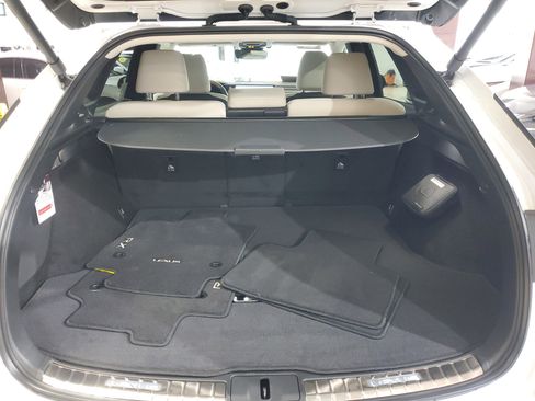 Used 2024 Lexus RX 350h image 10