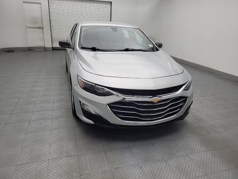 Used 2021 Chevrolet Malibu LS FWD image 14