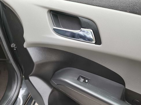 Used 2015 Chevrolet Sonic LT FWD image 31
