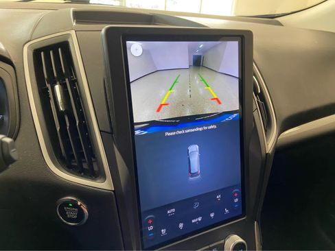 Used 2023 Ford Edge SEL w/ Convenience Package image 37