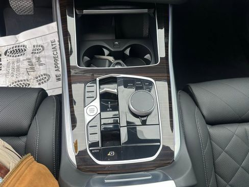 Certified 2025 BMW X5 sDrive40i w/ Climate Comfort Package image 16