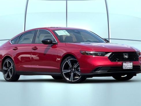 Certified 2025 Honda Accord Sport image 2