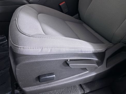 Certified 2022 Chevrolet Colorado W/T w/ WT Convenience Package image 8