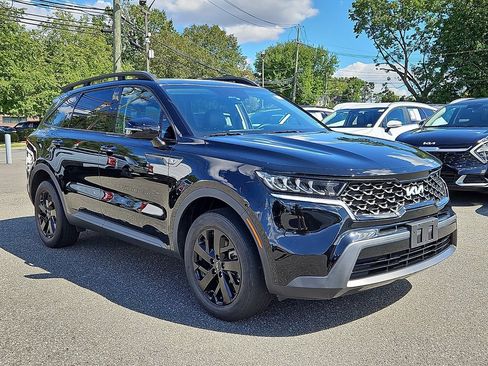 Certified 2023 Kia Sorento S w/ Panoramic Sunroof Package AWD/4WD image 3