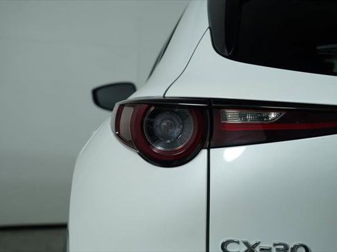 Used 2023 MAZDA CX-30 AWD 2.5 S w/ Select Package image 18