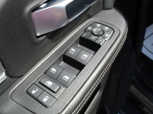 Used 2026 RAM 2500 Big Horn AWD/4WD image 12