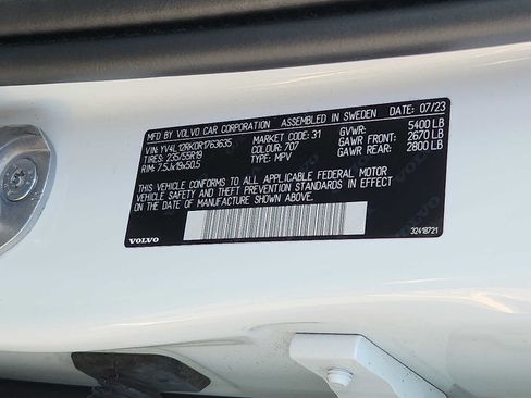 Used 2024 Volvo XC60 B5 Core w/ Protection Package Premier AWD/4WD image 26