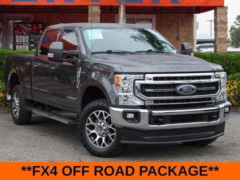 Used 2020 Ford F250 Lariat w/ Lariat Value Package AWD/4WD image 2
