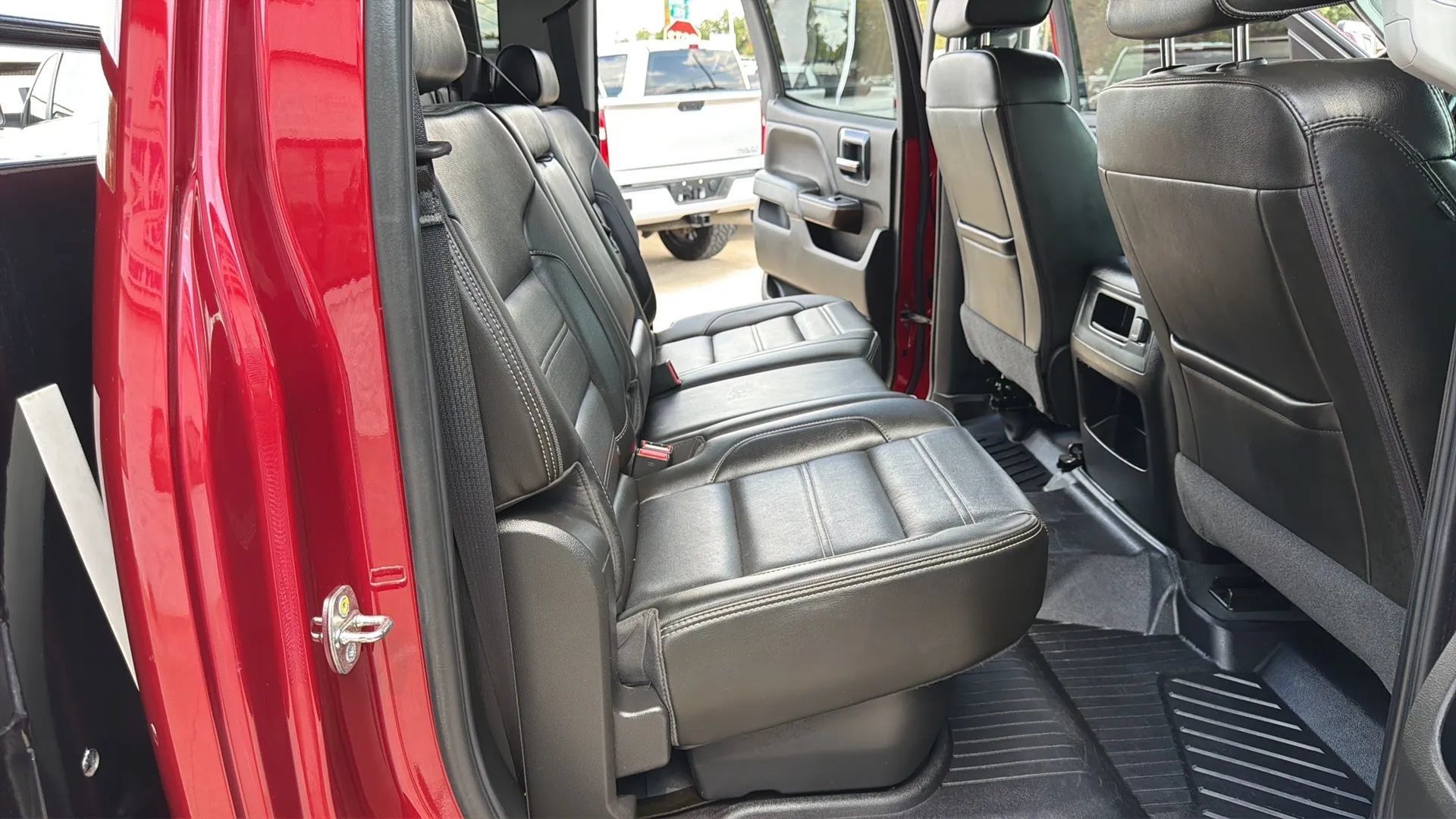 Used 2019 GMC Sierra 3500 Denali w/ Duramax Plus Package AWD/4WD image 12