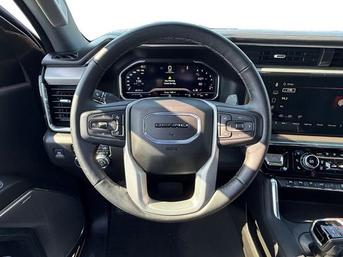 Used 2024 GMC Sierra 1500 Denali w/ Denali Reserve Package AWD/4WD image 12