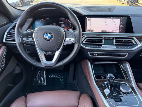 Used 2021 BMW X6 xDrive40i w/ Premium Package image 21