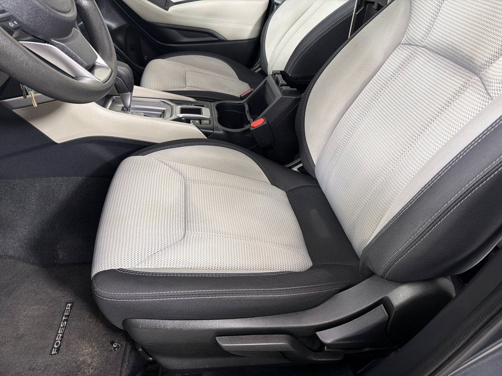 Used 2023 Subaru Forester AWD/4WD image 12