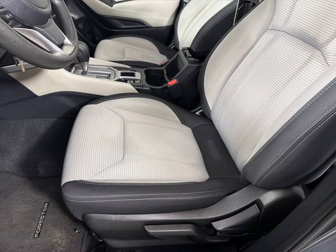 Used 2023 Subaru Forester AWD/4WD image 12