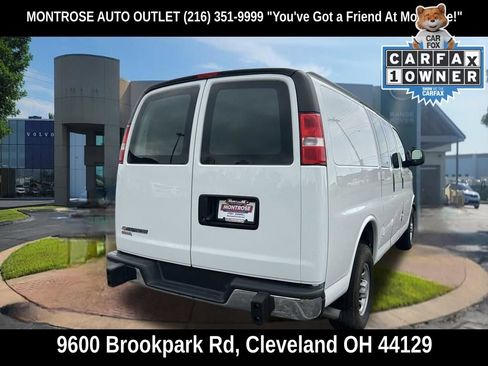 Used 2024 Chevrolet Express 2500 w/ Driver Convenience Package RWD image 7