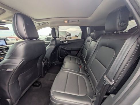 Used 2020 Ford Escape SEL image 11