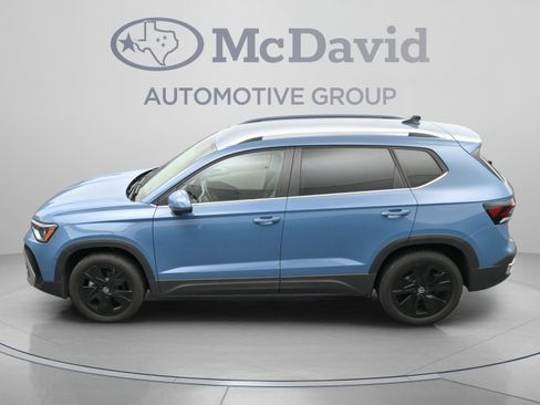 Used 2025 Volkswagen Taos SE w/ Black Wheel Package FWD image 35