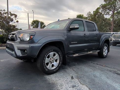 Used 2012 Toyota Tacoma PreRunner image 2