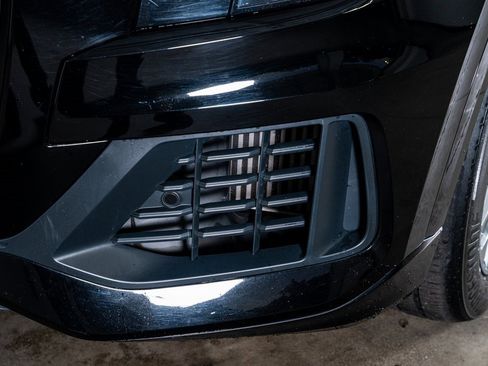 Used 2020 Audi Q8 Premium w/ Black Optic Package image 14