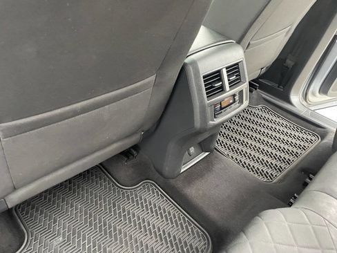 Used 2021 Volkswagen Atlas S FWD image 57