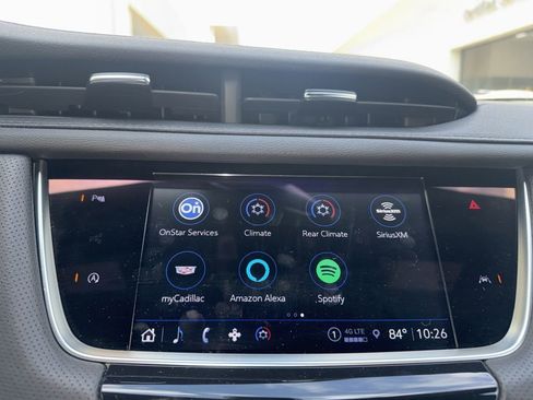 Certified 2024 Cadillac XT6 Luxury FWD image 19