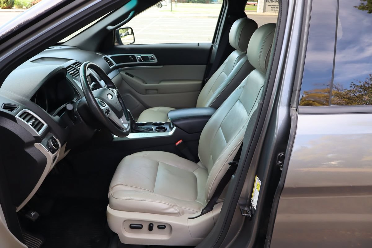 Used 2012 Ford Explorer XLT FWD image 19