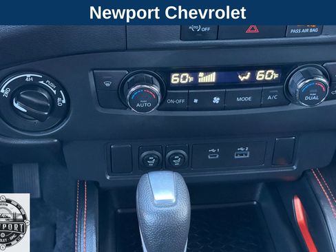 Used 2024 Nissan Frontier PRO-4X w/ Off-Road Protection Package image 21