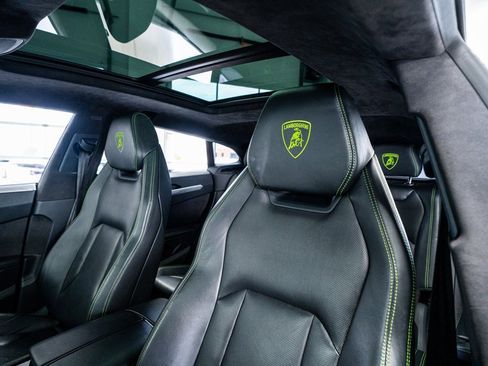 Used 2019 Lamborghini Urus image 43