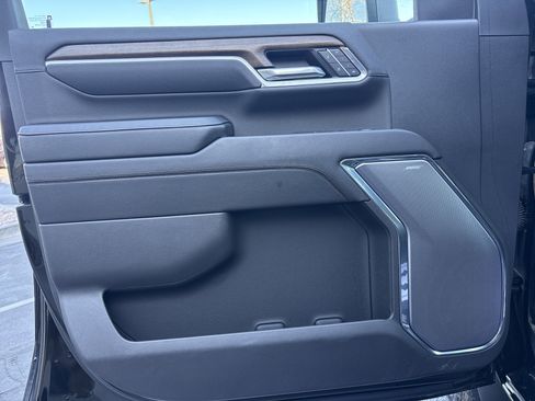 Used 2024 Chevrolet Silverado 3500 High Country w/ Technology Package image 16