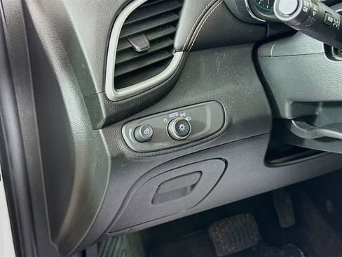 Used 2018 Chevrolet Trax LS image 12