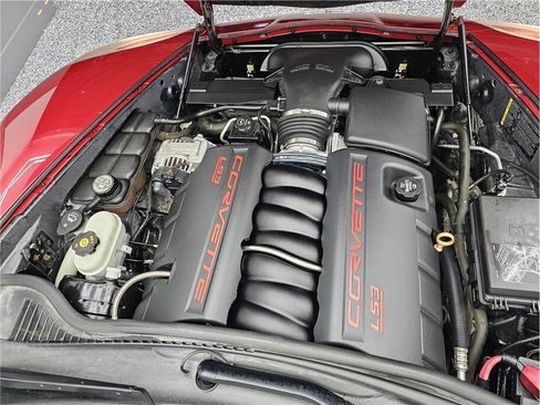 Used 2010 Chevrolet Corvette Coupe w/ Preferred Equipment Group RWD image 13