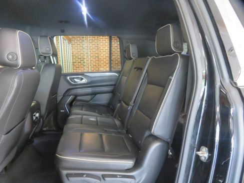 Used 2021 GMC Yukon XL SLT RWD image 20