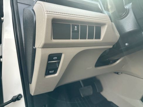 Used 2019 Honda Odyssey LX image 15