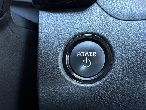 Used 2025 Toyota Camry LE FWD image 22