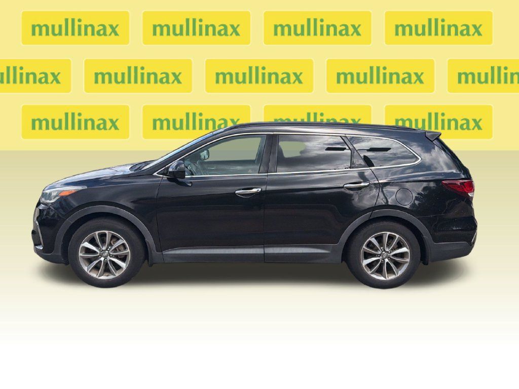 Used 2018 Hyundai Santa Fe SE w/ Cargo Package FWD image 10