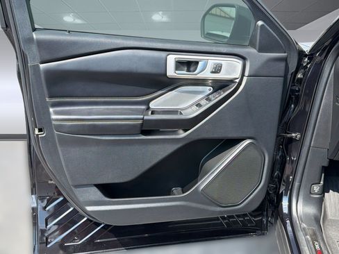 Used 2020 Ford Explorer ST w/ Premium Technology Package AWD/4WD image 16