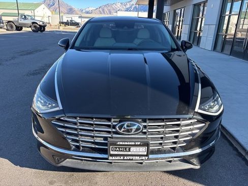 Used 2023 Hyundai Sonata Blue image 2