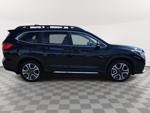 Used 2023 Subaru Ascent Limited image 4