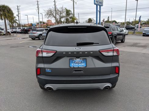 Certified 2022 Ford Escape SEL image 7