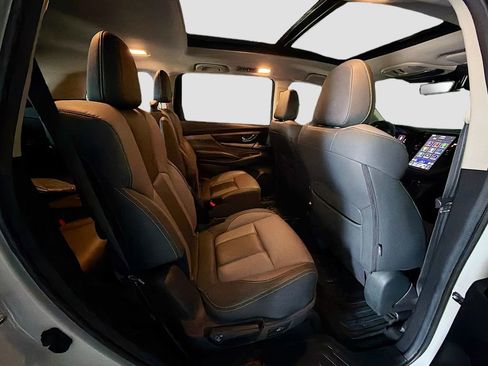 Used 2023 Subaru Ascent Onyx Edition image 32