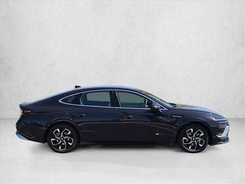 Used 2024 Hyundai Sonata SEL FWD image 4