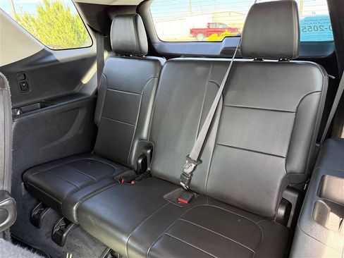 Used 2021 Chevrolet Traverse RS w/ LPO, Floor Liner Package AWD/4WD image 16