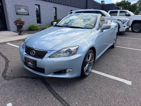 Used 2010 Lexus IS 250C RWD image 4