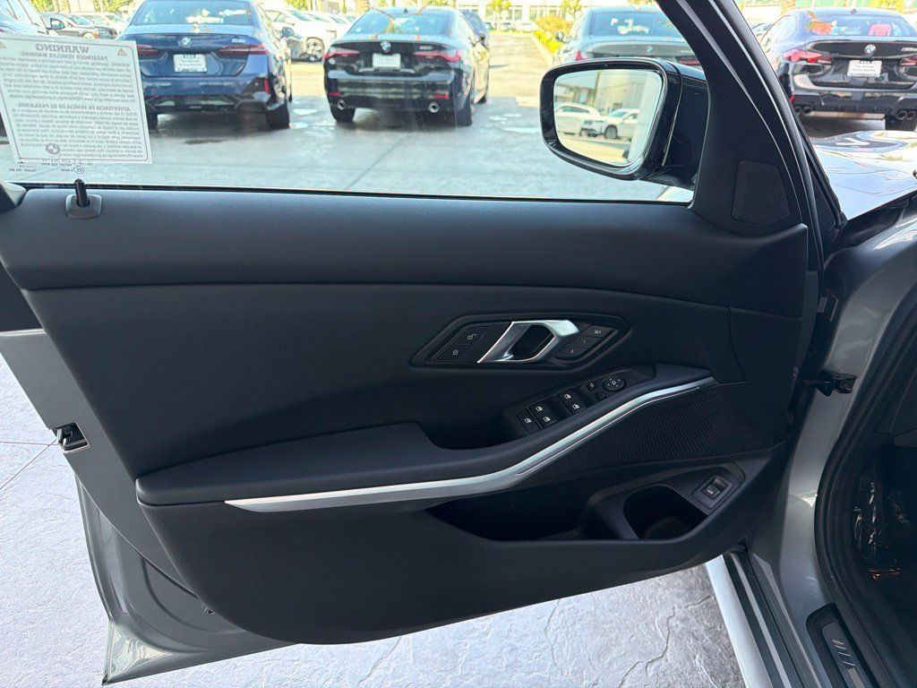 Used 2024 BMW 330i xDrive Sedan w/ M Sport Package AWD/4WD image 7