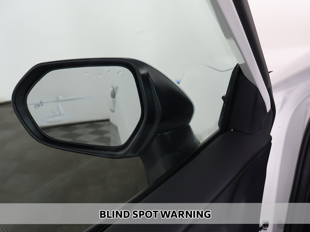 Used 2025 Toyota Camry LE FWD image 5