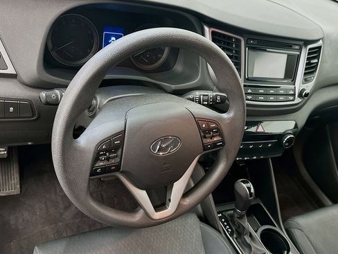 Used 2018 Hyundai Tucson SE AWD/4WD image 18