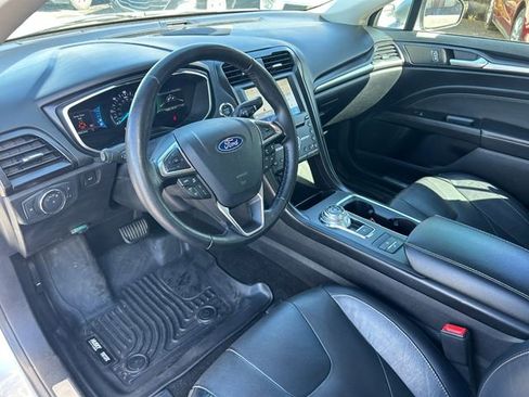 Used 2019 Ford Fusion Titanium FWD image 26