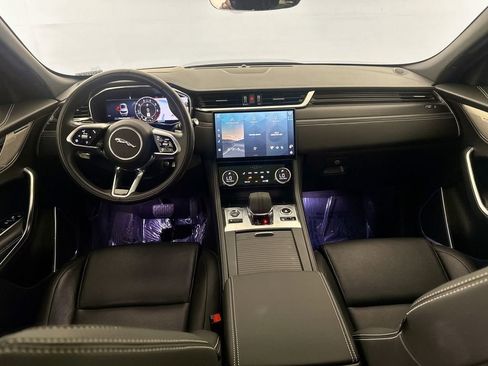 Certified 2025 Jaguar F-PACE R-Dynamic S AWD/4WD image 22