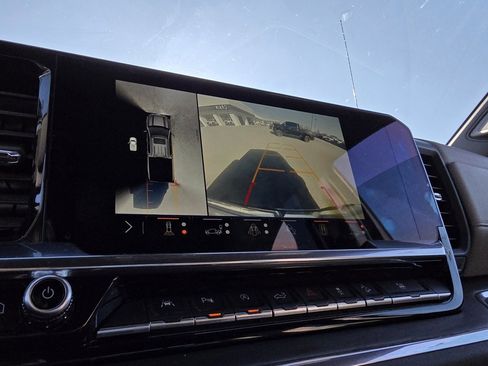 Used 2024 GMC Sierra 1500 SLT w/ SLT Premium Plus Package image 17