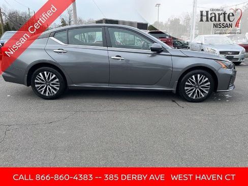 Certified 2023 Nissan Altima 2.5 SV AWD/4WD image 2